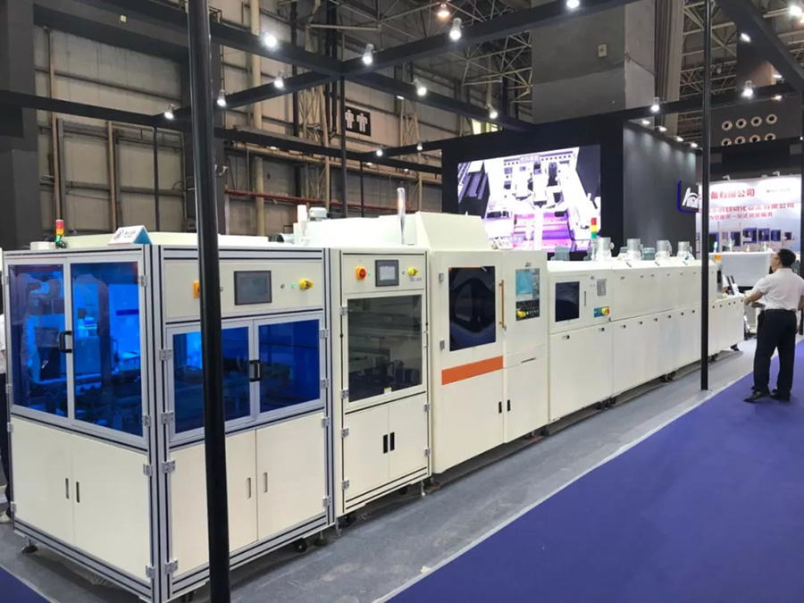 ag贵宾厅坚持自主创新，多部设备首次公开亮相 | 电子制造自动化展报道